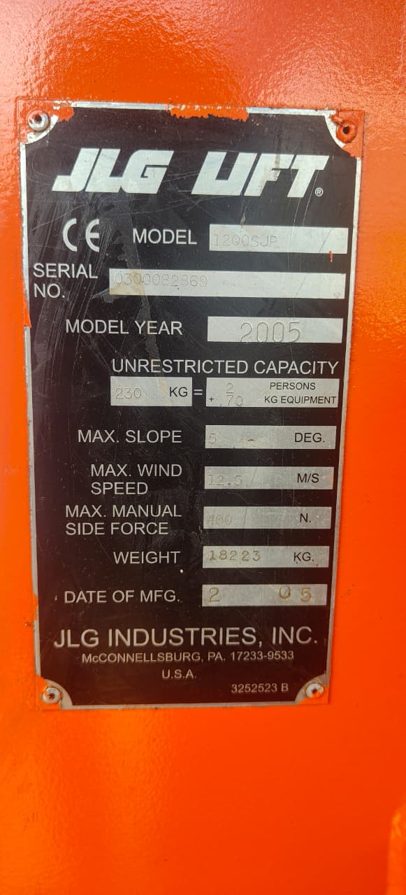 Telescopic Boom Lift - View 3